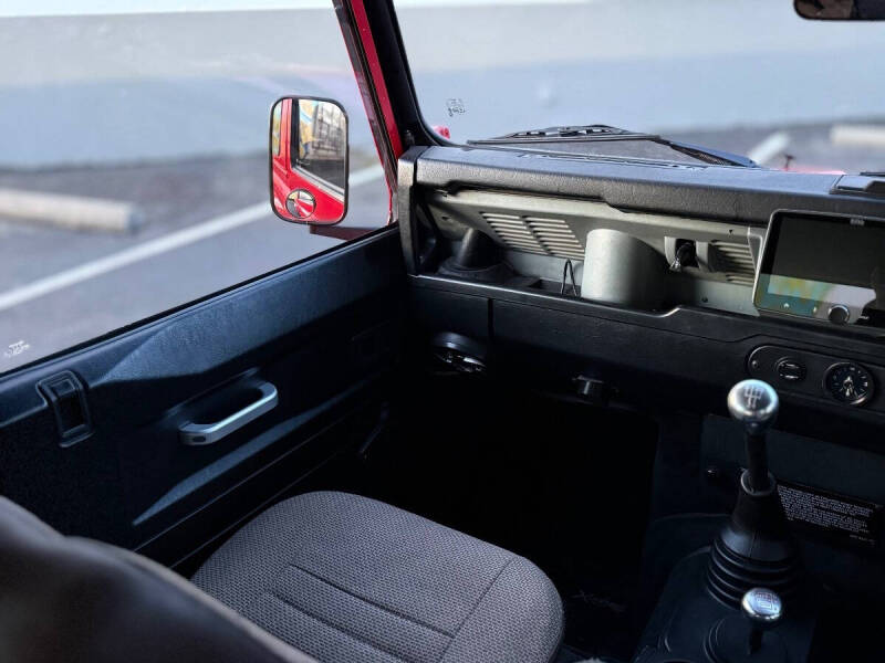 1987 Land Rover Defender