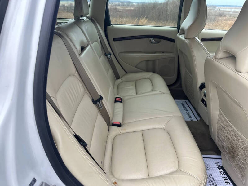 2015 Volvo XC70 T6 Premier Plus