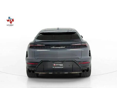 2025 Lamborghini Urus SE