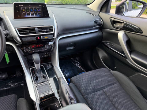 2020 Mitsubishi Eclipse Cross LE