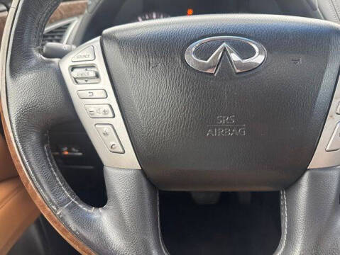 2016 Infiniti QX80