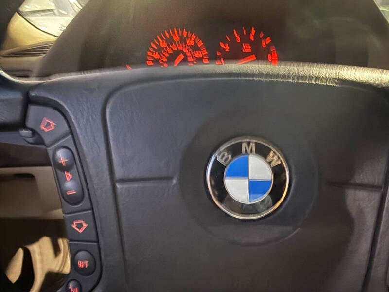 2000 BMW 7 Series 740iL