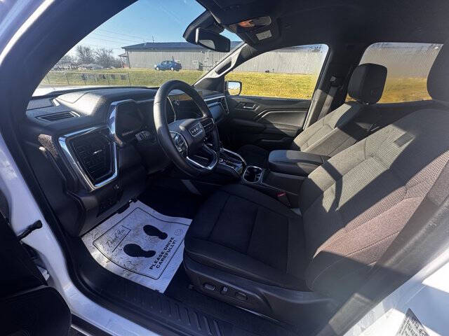 2023 GMC Canyon Elevation