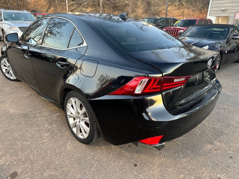 2016 Lexus IS 200t