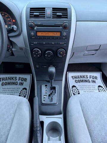 2009 Toyota Corolla LE