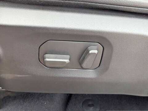 2025 Jeep Gladiator High Tide