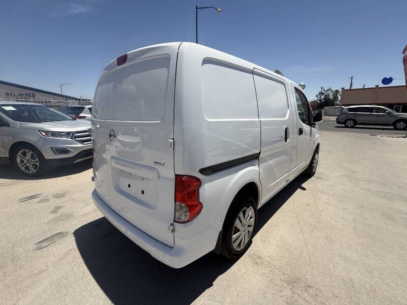 2021 Nissan NV200