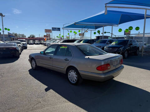 1996 Mercedes-Benz E-Class E 320