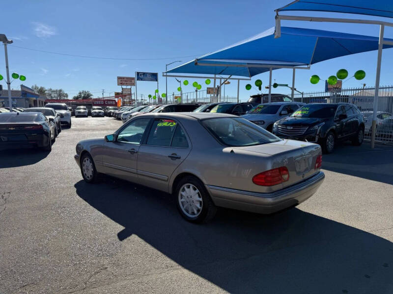1996 Mercedes-Benz E-Class E 320