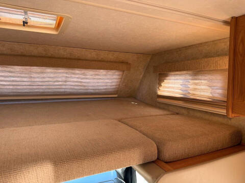 2005 Ford E-Series E-450 SD