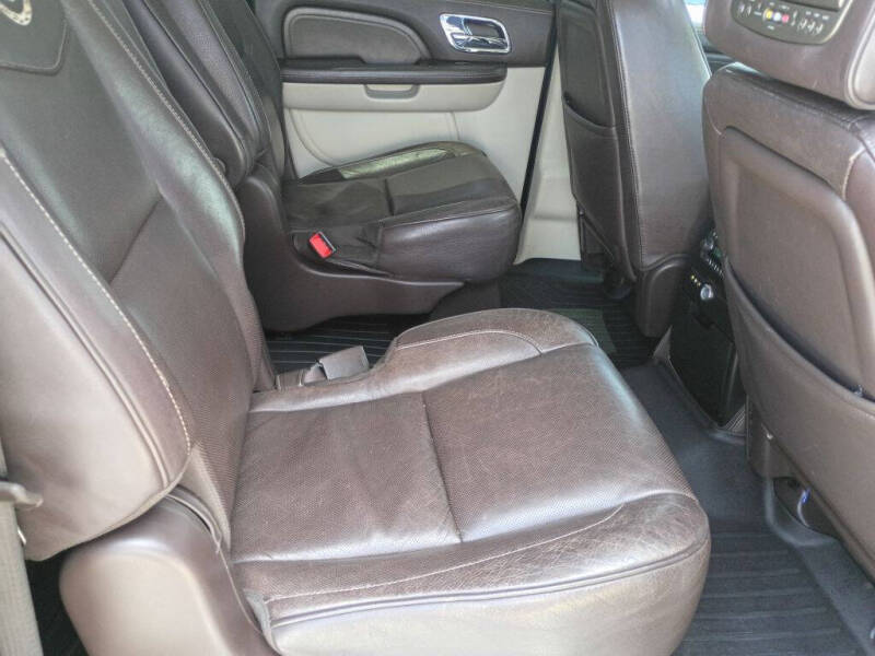 2011 Cadillac Escalade ESV Platinum Edition
