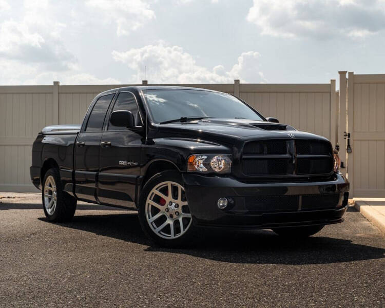 2005 Dodge Ram 1500 SRT-10