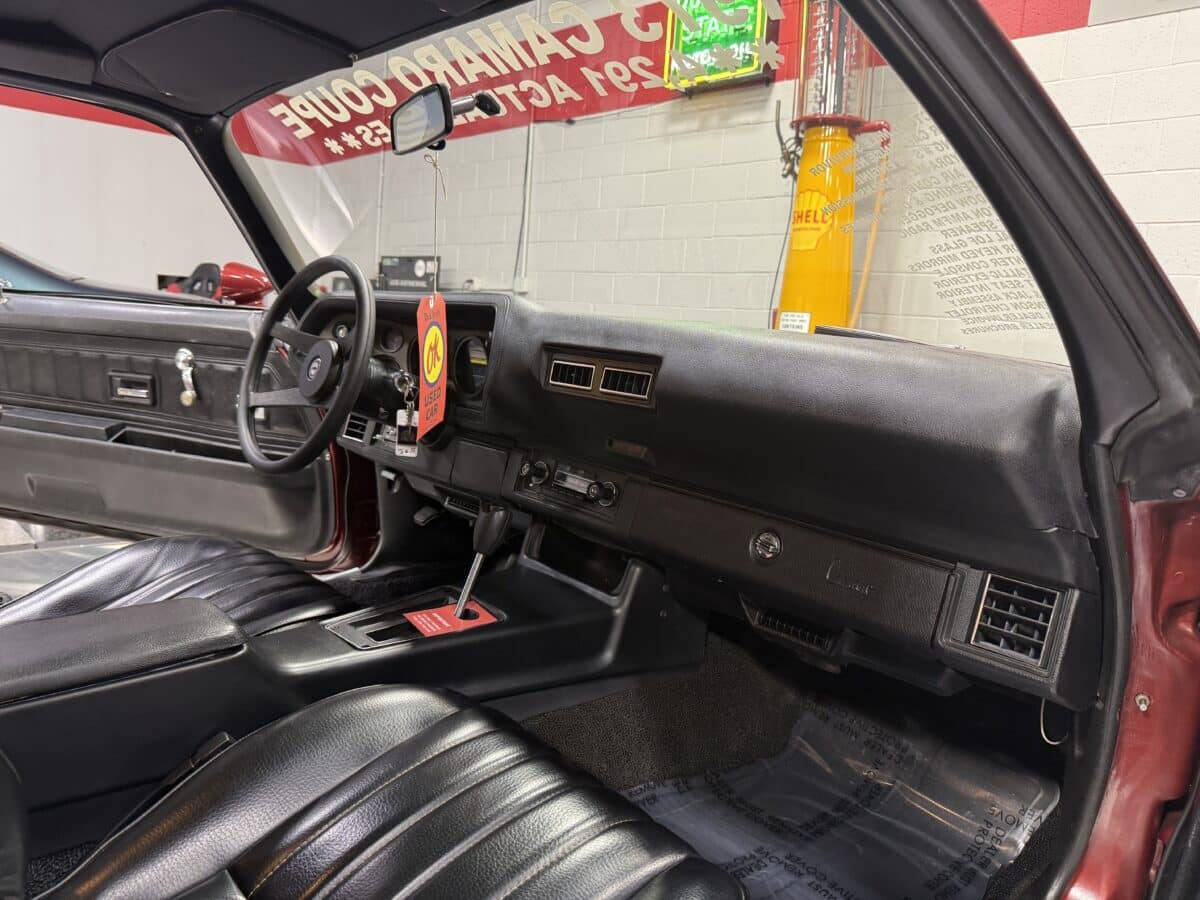 1973 Chevrolet Camaro 35