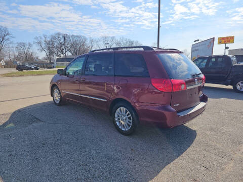 2007 Toyota Sienna XLE 7-Passenger