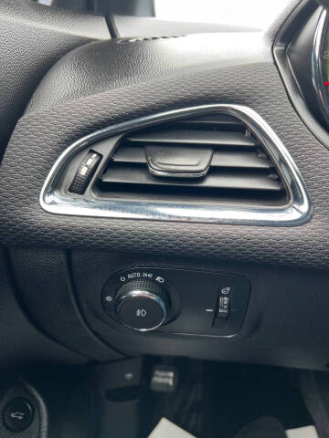 2017 Chevrolet Cruze LT Auto