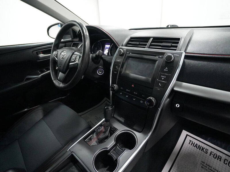 2017 Toyota Camry SE