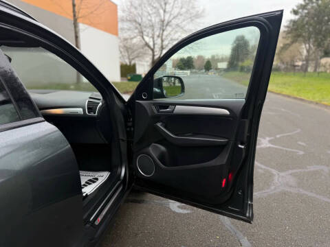 2016 Audi Q5 2.0T quattro Premium Plus