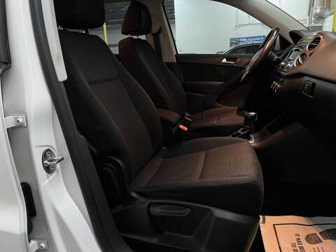 2014 Volkswagen Tiguan SE