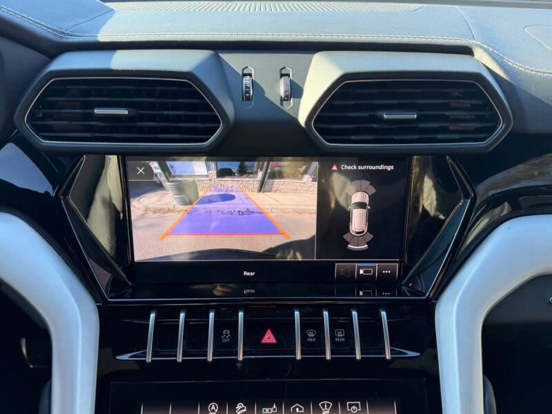 2020 Lamborghini Urus