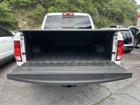 2019 RAM 1500 Classic SLT