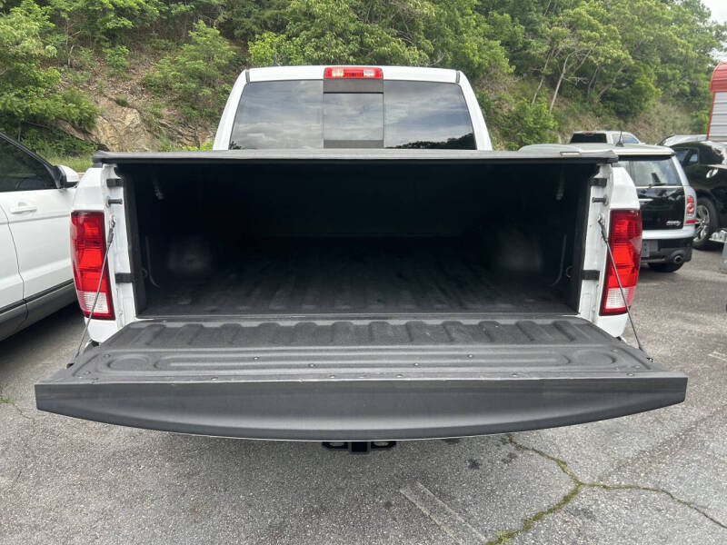 2019 RAM 1500 Classic SLT
