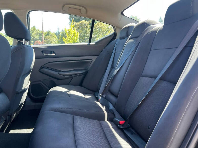 2021 Nissan Altima 2.5 SV