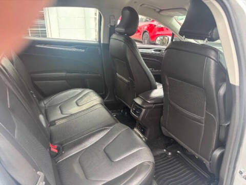 2016 Ford Fusion Hybrid Titanium