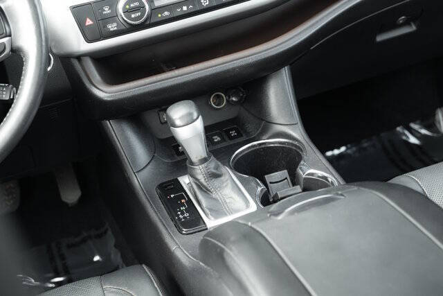 2015 Toyota Highlander Limited Platinum