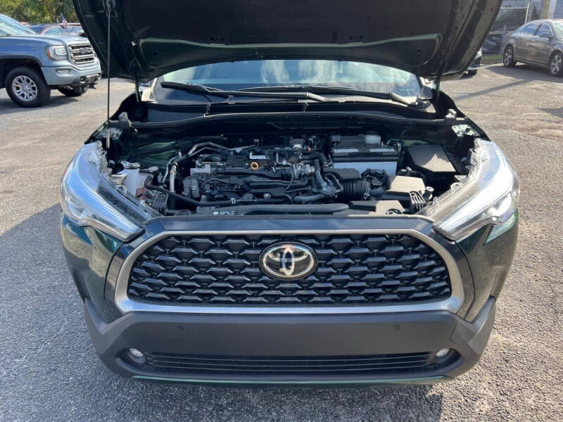 2023 Toyota Corolla Cross XLE