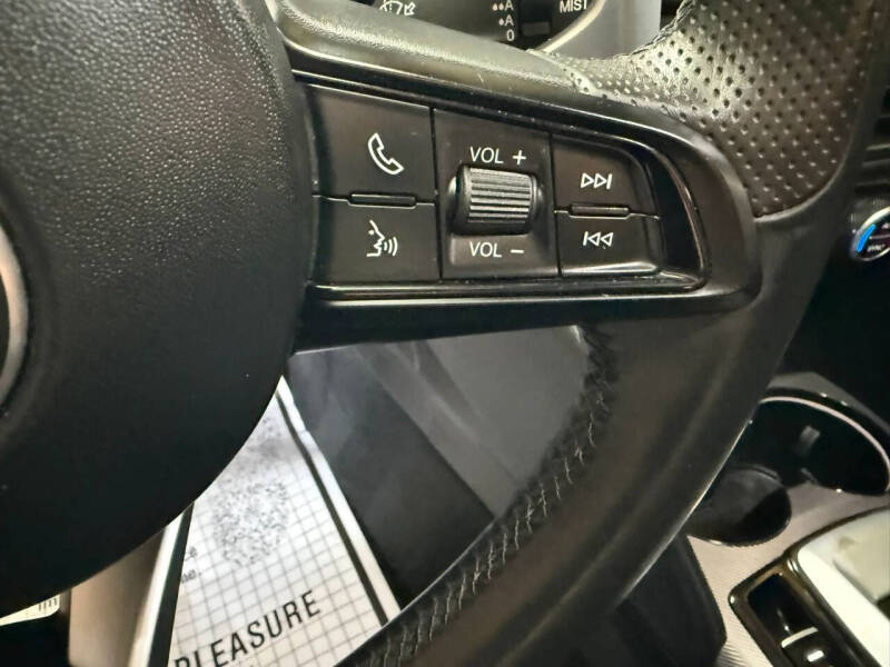 2022 Alfa Romeo Giulia Veloce