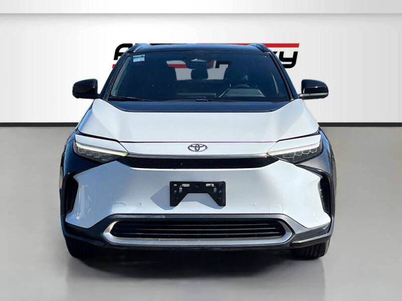 2023 Toyota bZ4X Limited