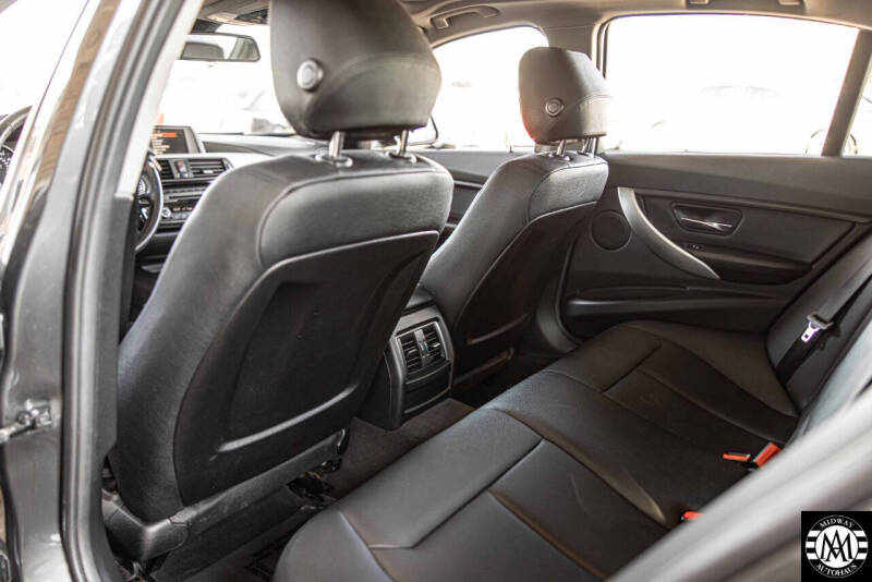 2017 BMW 3 Series 320i xDrive