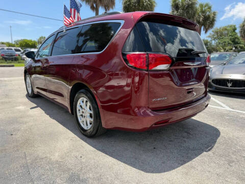 2021 Chrysler Voyager LXi