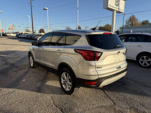 2019 Ford Escape SE