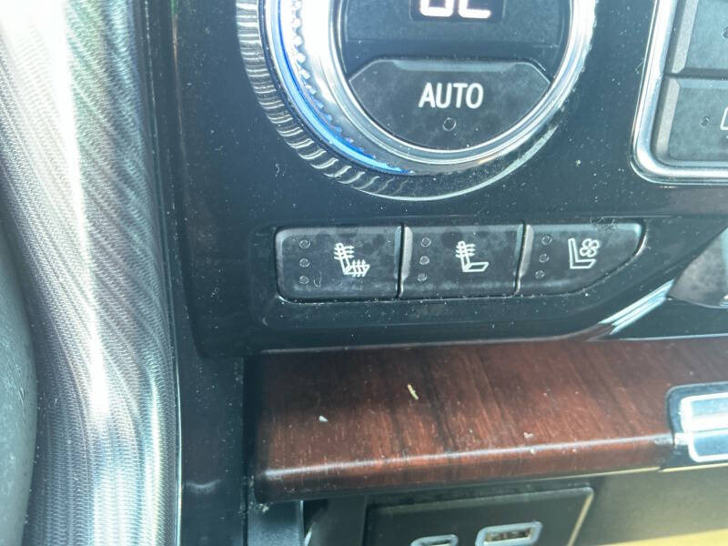 2023 GMC Yukon XL Denali Ultimate