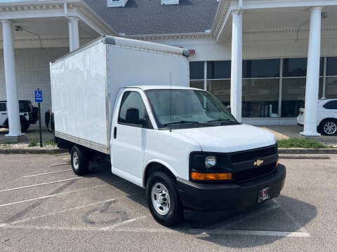 2017 Chevrolet Express for sale at Cincinnati Automotive Group in Lebanon OH