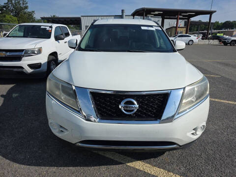 2016 Nissan Pathfinder S