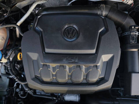 2018 Volkswagen Passat 2.0T R-Line