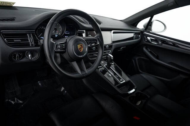2022 Porsche Macan S