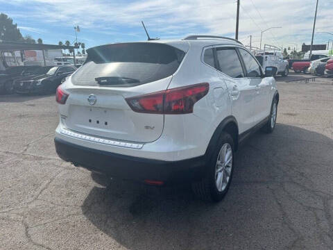 2017 Nissan Rogue Sport SV
