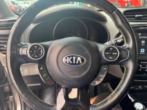 2016 Kia Soul +