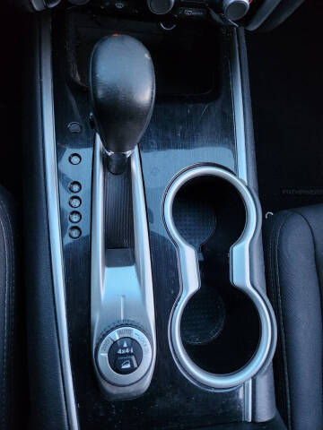 2017 Nissan Pathfinder SV