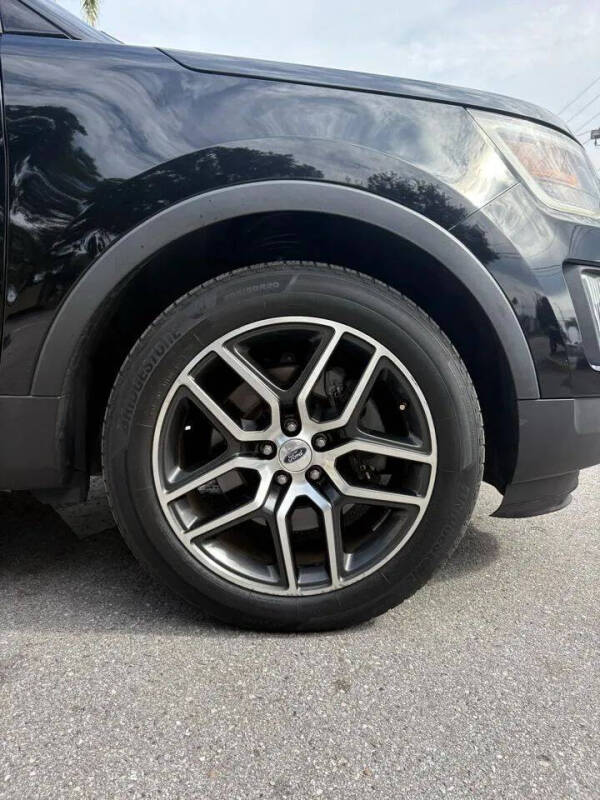 2016 Ford Explorer Sport
