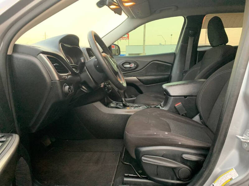 2019 Jeep Cherokee Latitude