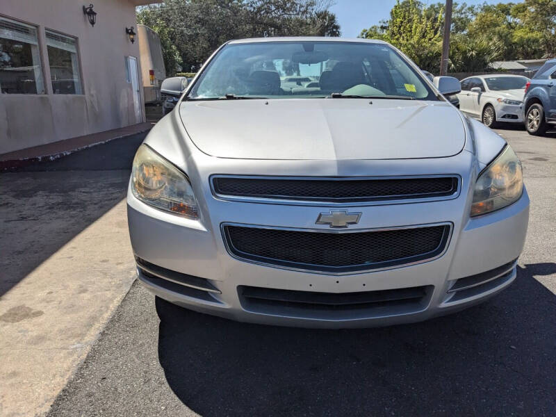 2010 Chevrolet Malibu 1LS photo 5