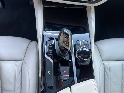 2017 BMW 5 Series 540i