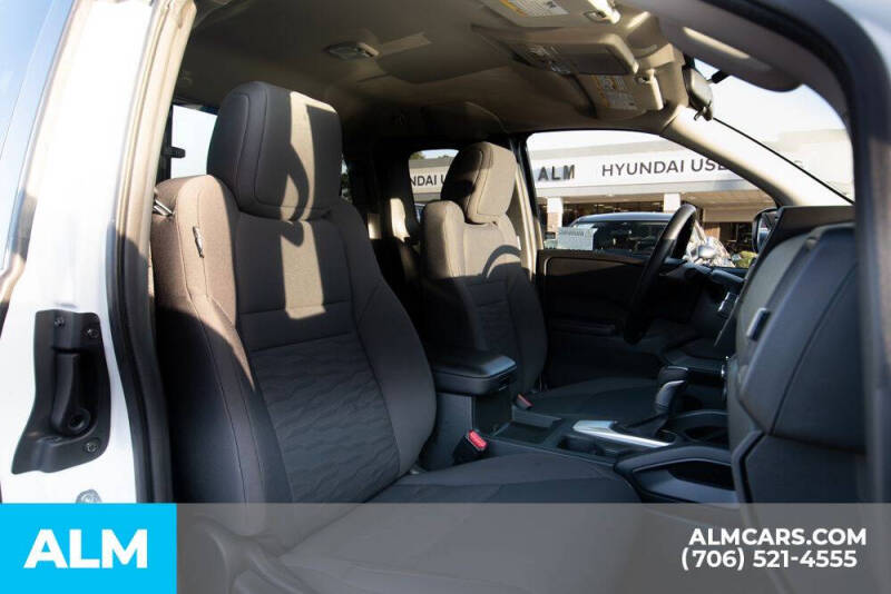 2025 Nissan Frontier S