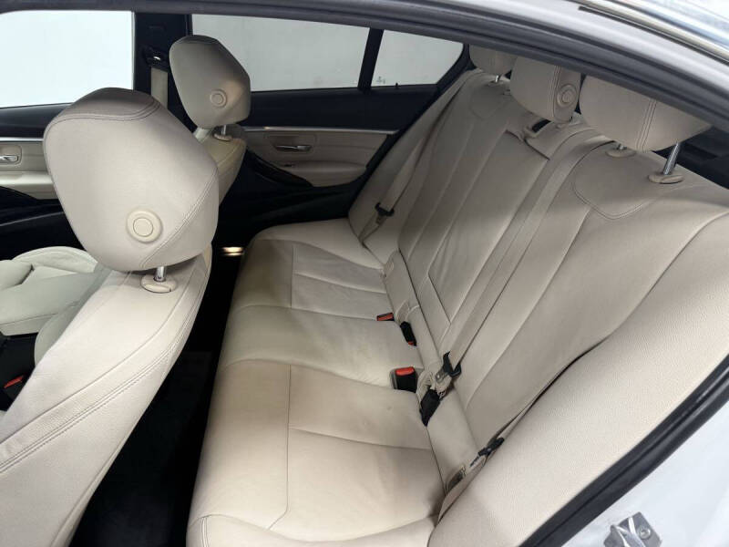 2018 BMW 3 Series 330i