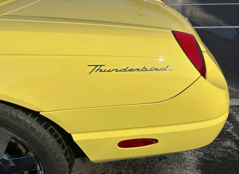 2002 Ford Thunderbird Deluxe
