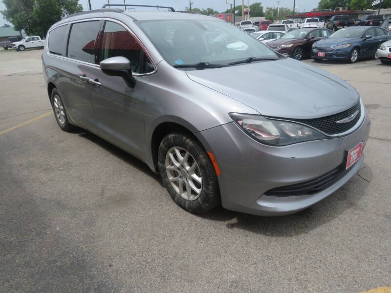 2020 Chrysler Voyager LXi